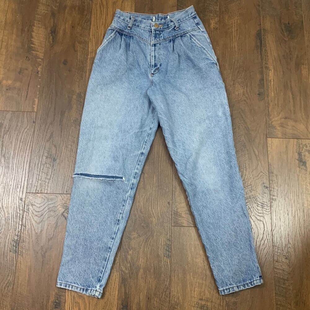 Vintage High Wasted Distressed Patched Jeans